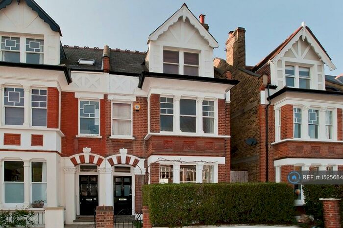 2 Bedroom Flat To Rent In Herne Hill, London, SE24