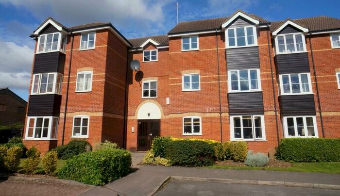 1 Bedroom Apartment For Sale In Tamworth Road, Hertford, SG13