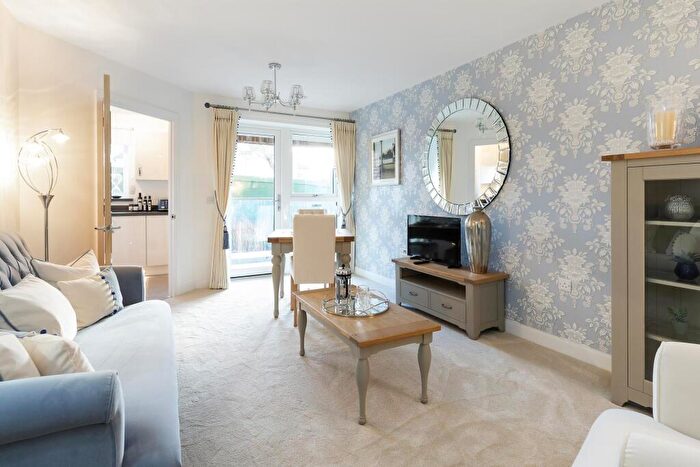 2 Bedroom Retirement Property To Rent In Beulah Hill, Upper Norwood, Greater London, SE19