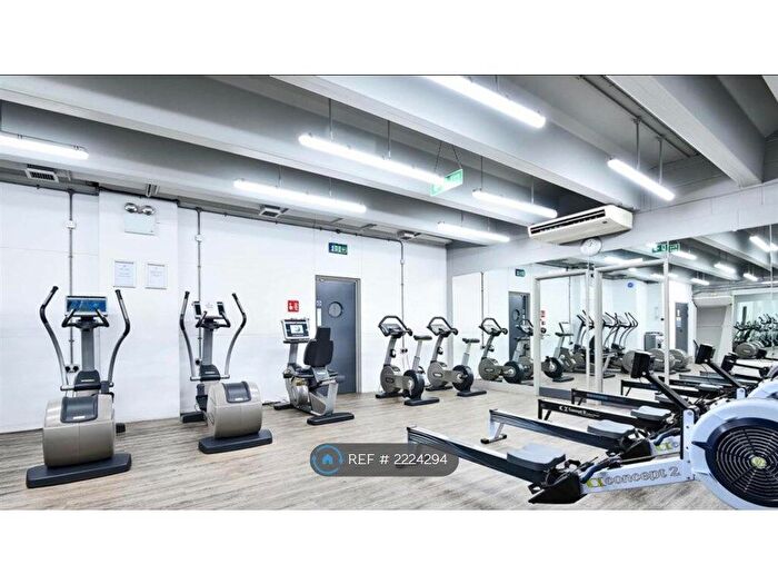 1 Bedroom Flat To Rent In Manhattan Building, London, E3