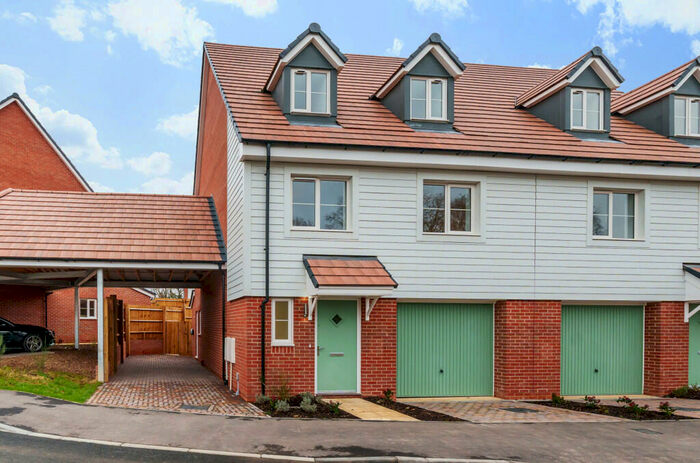 4 Bedroom Semi-Detached House For Sale In Hotham Drive, Binfield, Bracknell, RG42