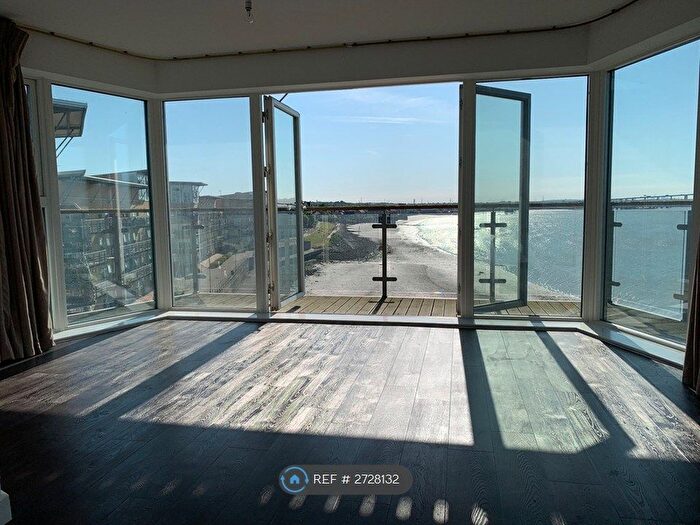 2 Bedroom Flat To Rent In Carmichael Avenue, Greenhithe, DA9