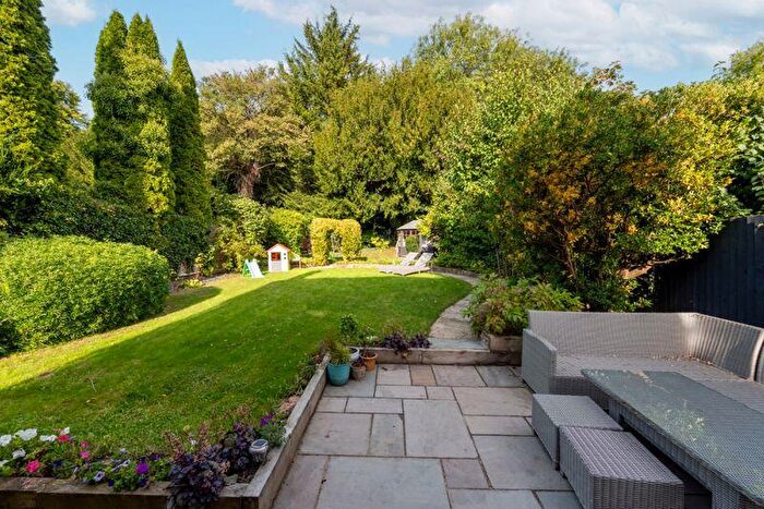 3 Bedroom Detached House For Sale In Lower Barn Road, Riddlesdown, Purley, Surrey, CR8