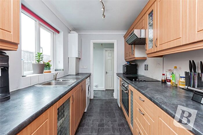 3 Bedroom Semi-Detached House For Sale In Cotleigh Road, Romford, RM7