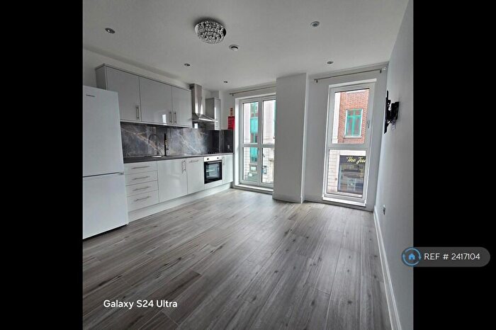 1 Bedroom Flat To Rent In High Road Leytonstone, London, E11