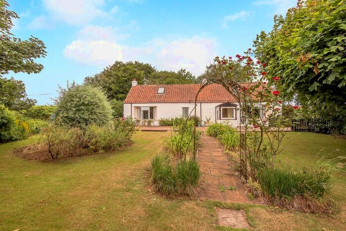 2 Bedroom Cottage For Sale In St Andrews Road, Largoward, KY9