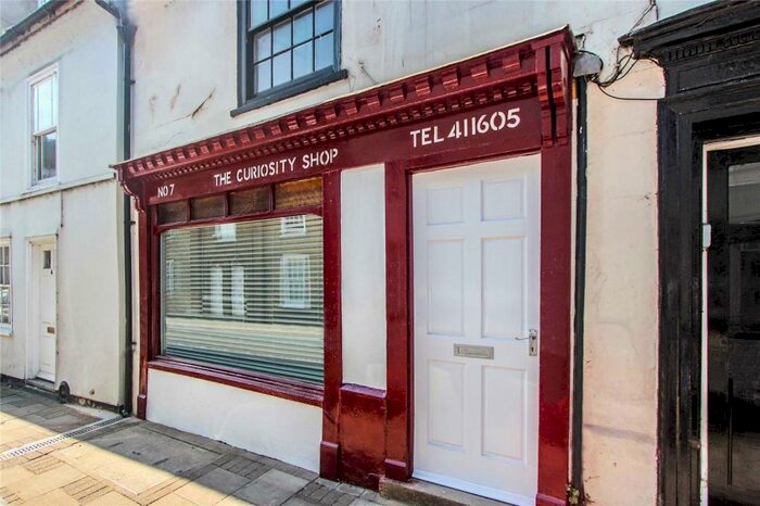 2 Bedroom Apartment To Rent In High Street, Huntingdon, Cambridgeshire, PE29