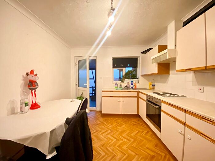 1 Bedroom Flat To Rent In Aldsworth Avenue, Goring-by-Sea, BN12