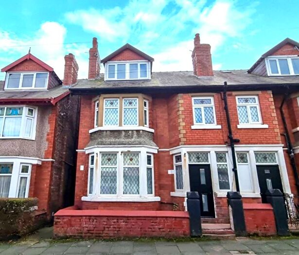 5 Bedroom Semi Detached House For Sale In Cressingham Road, Wallasey, CH45