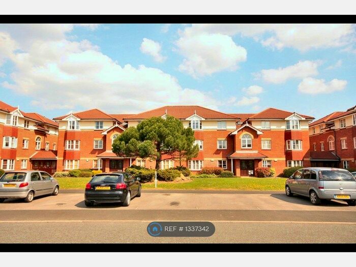 2 Bedroom Flat To Rent In Summerfield Village Court, Wilmslow, SK9