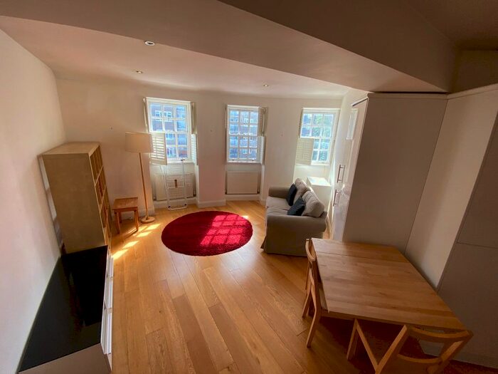 1 Bedroom Flat To Rent In Stockwell Road, Stockwell, SW9