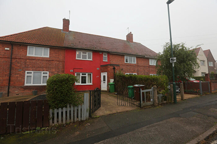 3 Bedroom Terraced House To Rent In Wendover Drive, Nottingham, NG8