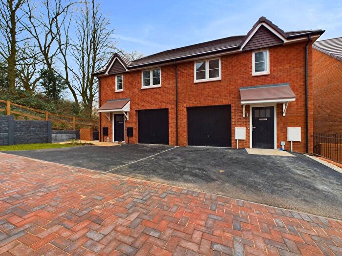 3 Bedroom Semi-Detached House For Sale In The Willow, High Oakham Ridge, Mansfield, NG18