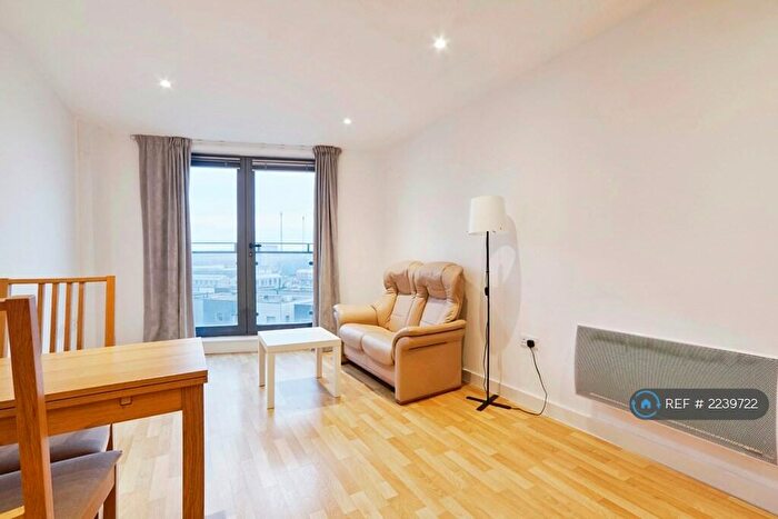 2 Bedroom Flat To Rent In Cross Green Lane, Leeds, LS9