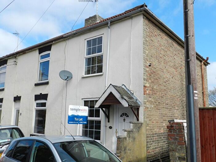 2 Bedroom End Of Terrace House To Rent In Harrison Road, NR32