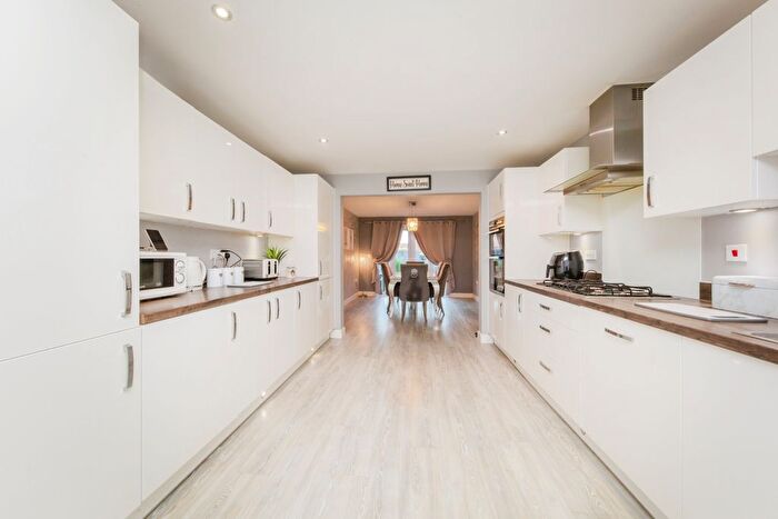4 Bedroom Detached House For Sale In Black Croft Close, Shavington, Crewe, Cheshire, CW2