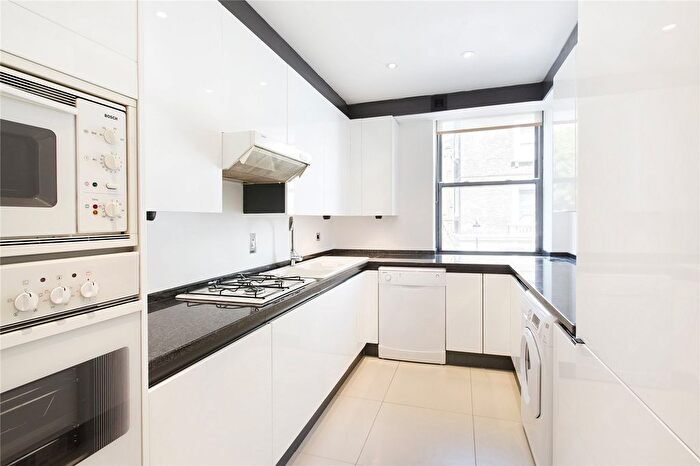 2 Bedroom Flat For Sale In Emperors Gate, London, SW7