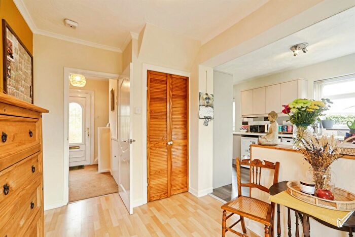 2 Bedroom Semi-Detached House For Sale In Woodnook Drive, Leeds, LS16