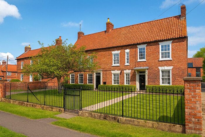 6 Bedroom Detached House To Rent In Main Road, Long Bennington, Newark, NG23