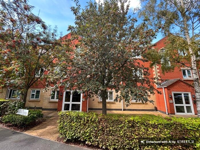 2 Bedroom Flat For Sale In Grants Yard, Burton-On-Trent, DE14