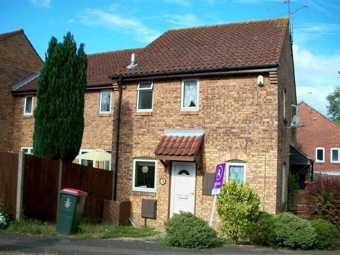 1 Bedroom Terraced House To Rent In Broadfield, RH11