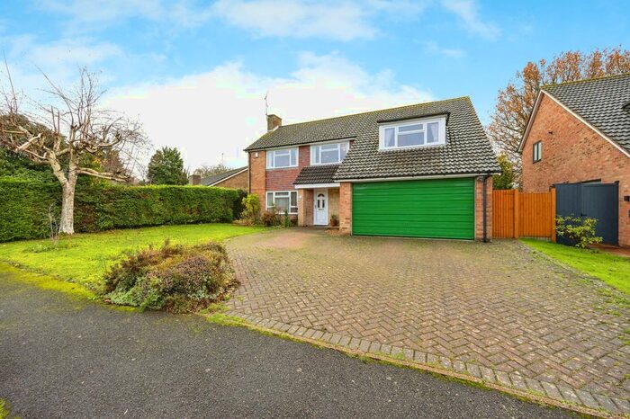 4 Bedroom Detached House For Sale In Collison Place, Tenterden, TN30
