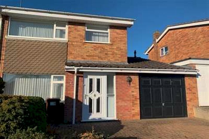 3 Bedroom Semi-Detached House To Rent In Cornfield Close, Northampton, NN2