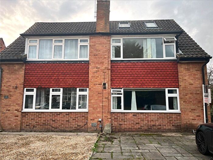 5 Bedroom Semi-Detached House To Rent In Ashdale Close, Twickenham, TW2