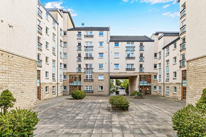 3 Bedroom Flat For Sale In / Springfield Street, Leith, Edinburgh, EH6