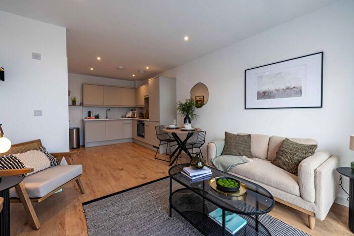 1 Bedroom Flat For Sale In Bay View, Wraik Hill, Whitstable, Kent, CT5