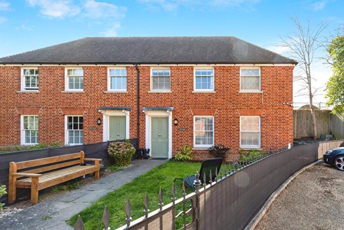 2 Bedroom Cottage For Sale In Barton Mill Road, Canterbury, CT1