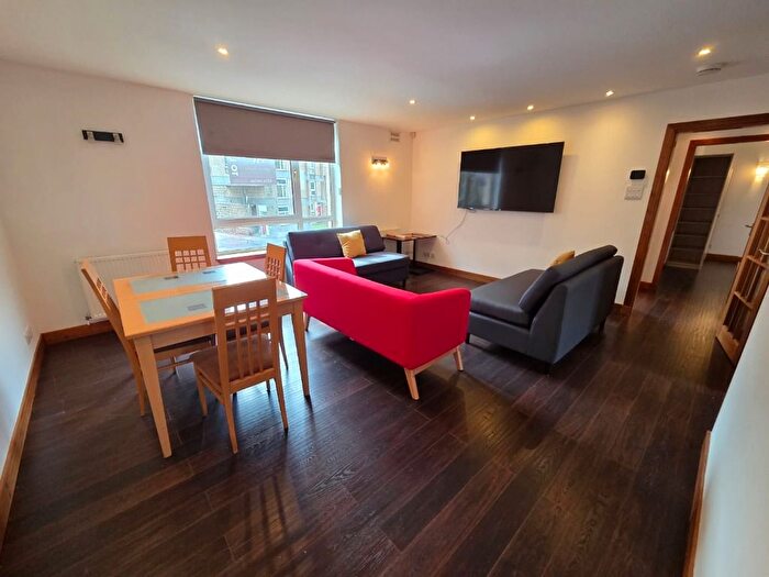 2 Bedroom Flat To Rent In Salisbury Terrace, West End, Aberdeen, AB10