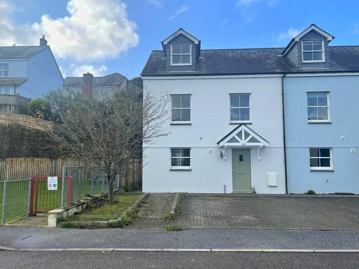 3 Bedroom Property To Rent In Trevonnen Road, Ponsanooth, Truro, TR3
