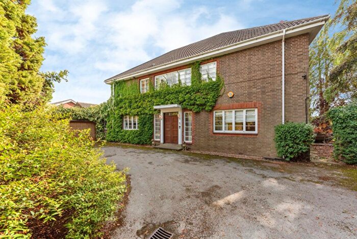 7 Bedroom Detached House For Sale In Barrowby Road, Grantham, NG31