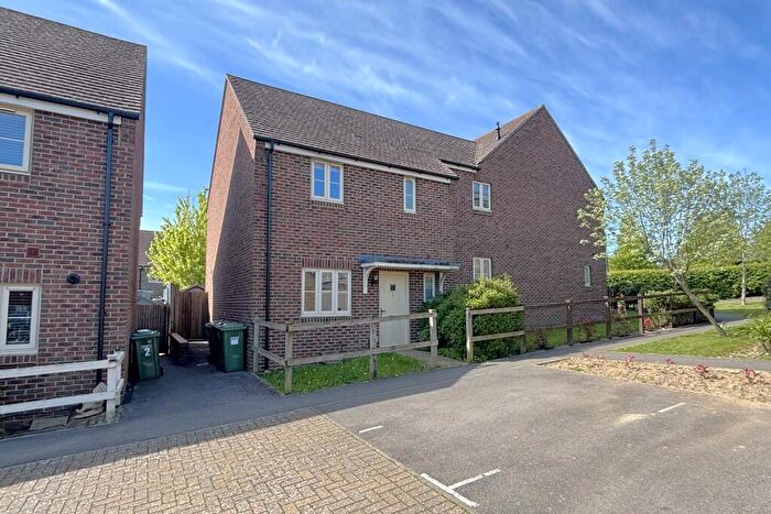 2 Bedroom Semi Detached House For Sale In Beale Crescent, Allbrook, Eastleigh, SO50