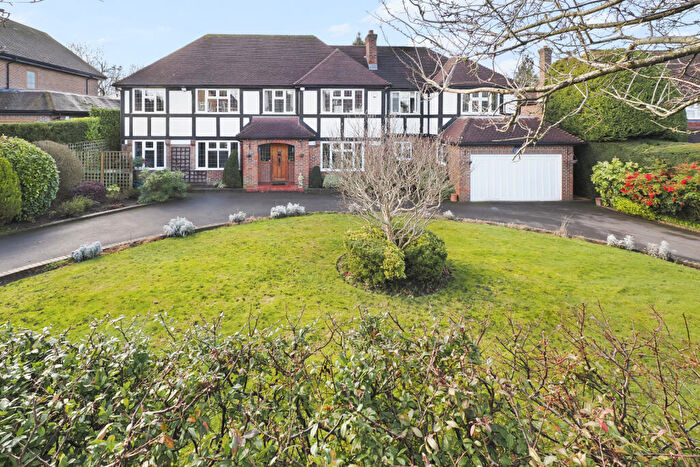 5 Bedroom Detached House For Sale In Golf Side, Cheam, Sutton, SM2