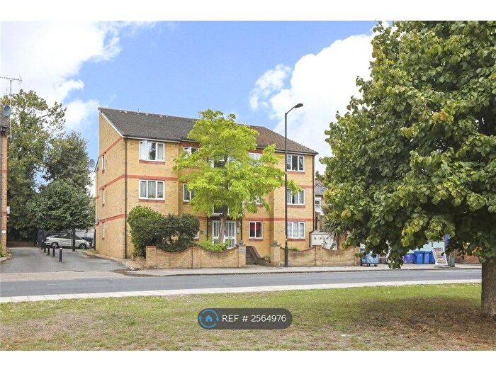 1 Bedroom Flat To Rent In Henley Court, London, SE15