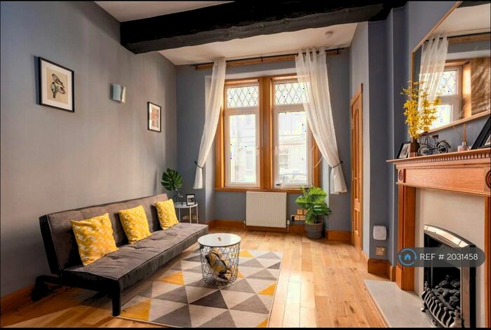 1 Bedroom Flat To Rent In Rosie Place, Edinburgh, EH7