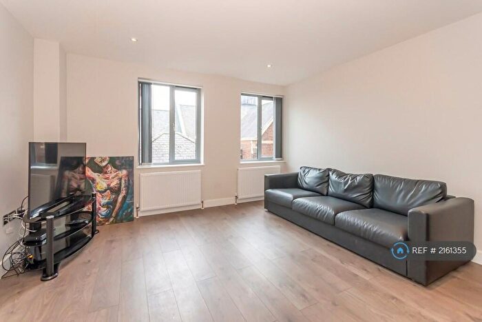 2 Bedroom Flat To Rent In Geneva House, Peterborough, PE1