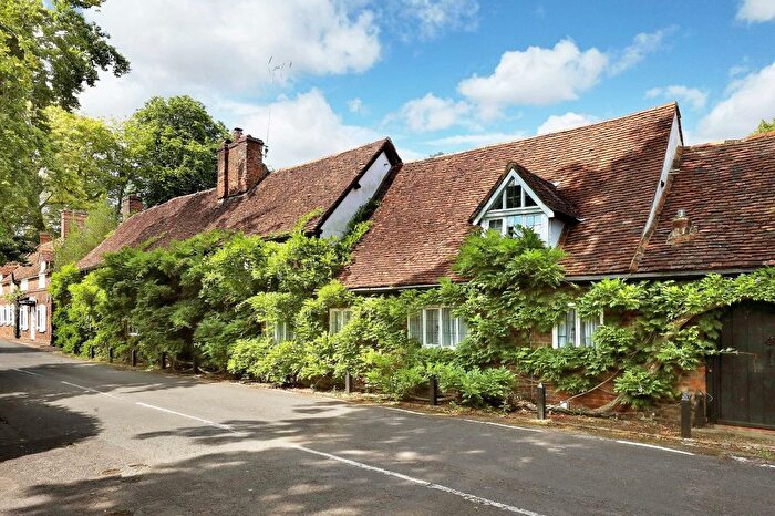 4 Bedroom Country House For Sale In Village Road, Denham Village, Buckinghamshire, UB9