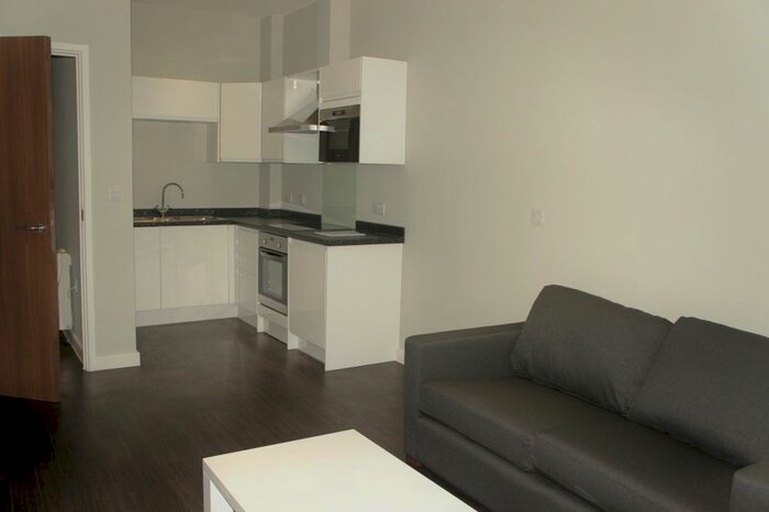 1 Bedroom Flat To Rent In Axis House, Bath Rd, Heathrow, UB3