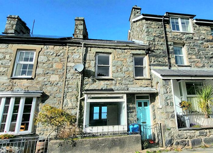 2 Bedroom Terraced House For Sale In Dwylan, High Street, Harlech, LL46