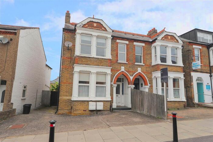 2 Bedroom Maisonette To Rent In Belmont Road, Uxbridge, UB8