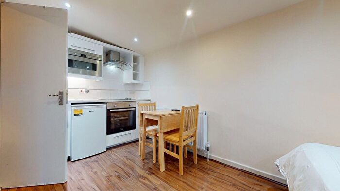 Studio To Rent In Cranhurst Road, London, NW2