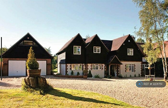 6 Bedroom Detached House To Rent In Forest Grange, Horsham, RH13