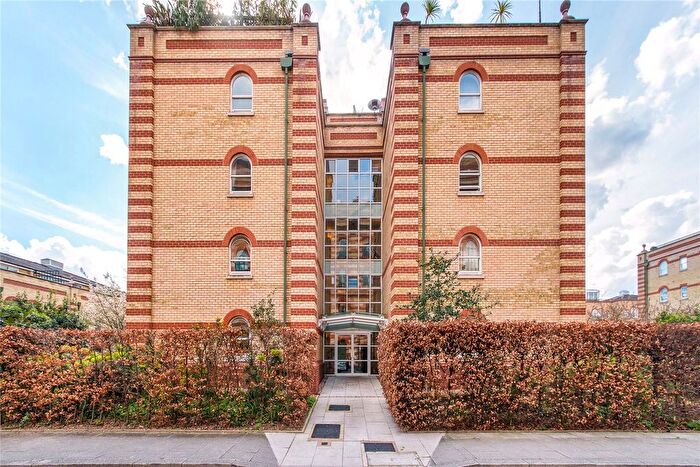 1 Bedroom Flat To Rent In Oriel Drive, London, SW13