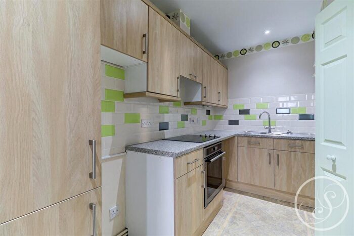 2 Bedroom Apartment To Rent In Wentworth Court, Nursery Lane, Leeds, LS17