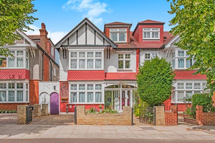 6 Bedroom Semi-Detached House For Sale In Richmond Park Road, East Sheen, SW14