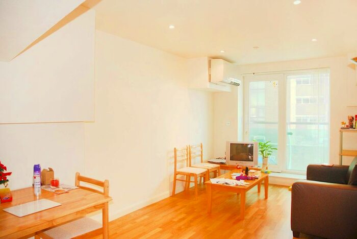 1 Bedroom Flat To Rent In Uxbridge Road, Ealing Broadway, London W5