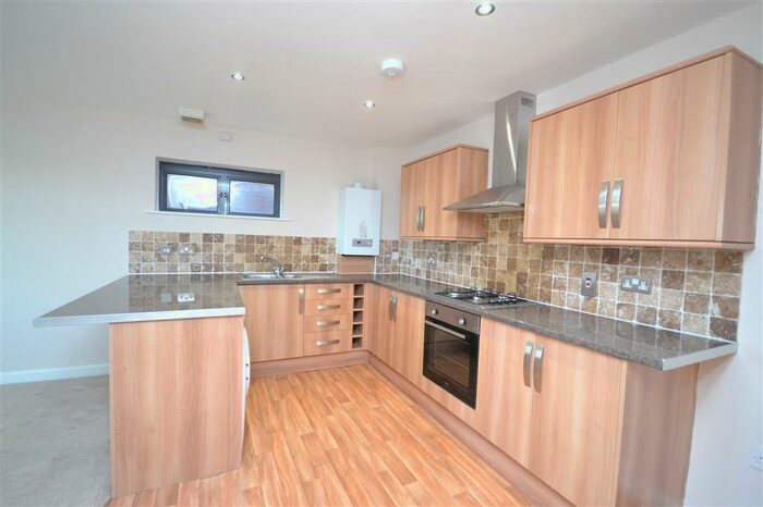 2 Bedroom Flat To Rent In Station Road, Kettering, NN15